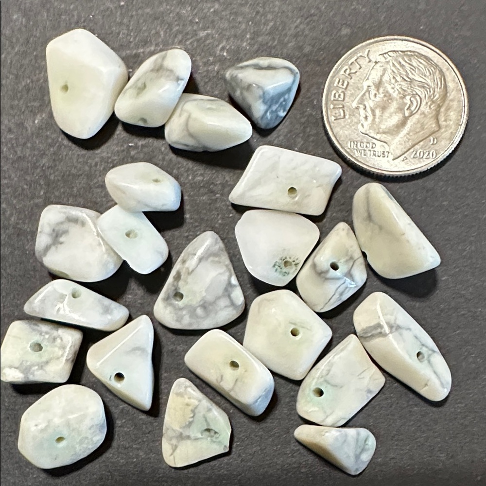 20.  Natural Stone Loose Chip Beads